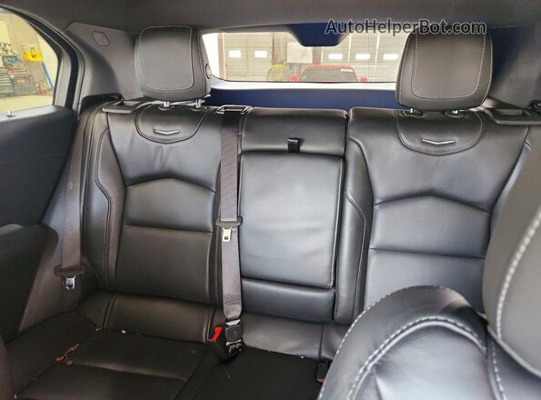 1GYFZDR49LF017615 2020 CADILLAC XT4 White უკანა სავარძლების ხედი