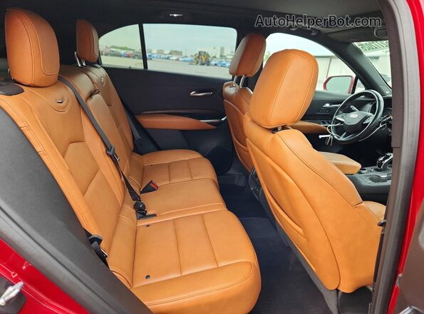1GYFZER42LF085101 2020 CADILLAC XT4 Red Vista interior trasera