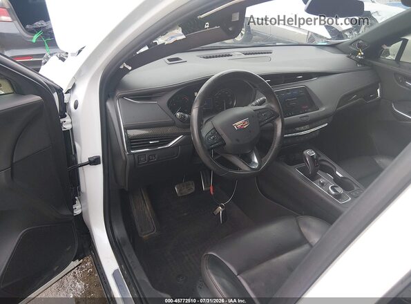 1GYFZER48KF203702 2019 CADILLAC XT4 White 
