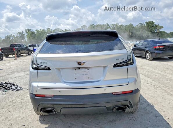 1GYFZER48LF109496 2020 CADILLAC XT4 Silver Вид ззаду