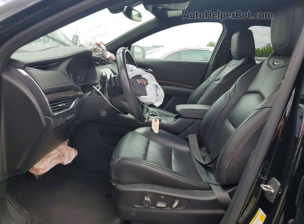 1GYFZER49KF137466 2019 CADILLAC XT4 Черный Вид салона спереди