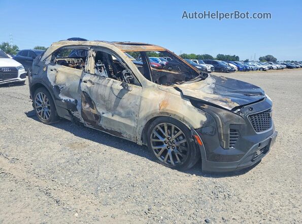 1GYFZER49LF004823 2020 CADILLAC XT4 Черный Передняя правая четверть