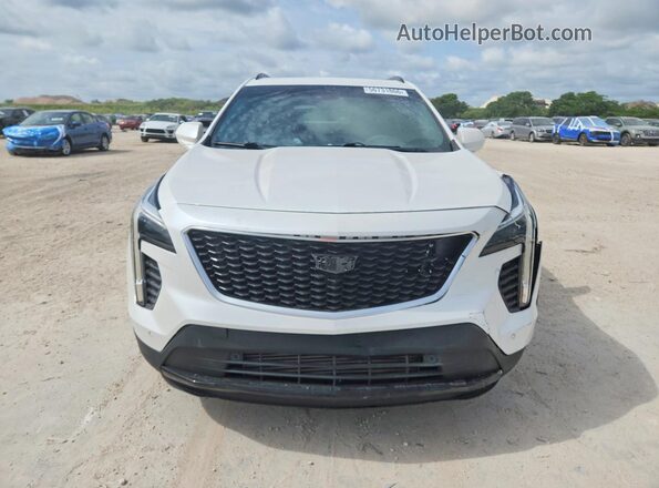 1GYFZFR43LF108813 2020 CADILLAC XT4 White Front view