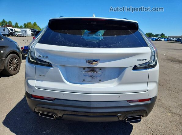 1GYFZFR44MF001058 2021 CADILLAC XT4 White Vista trasera