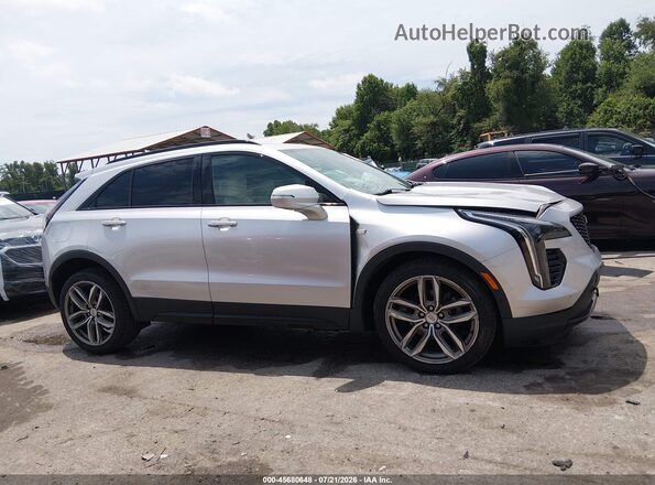 1GYFZFR46KF159768 2019 CADILLAC XT4 Silver უკანა სალონის ხედი