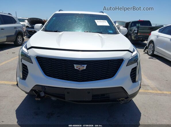 1GYFZFR48LF152001 2020 CADILLAC XT4 White Widok z przodu