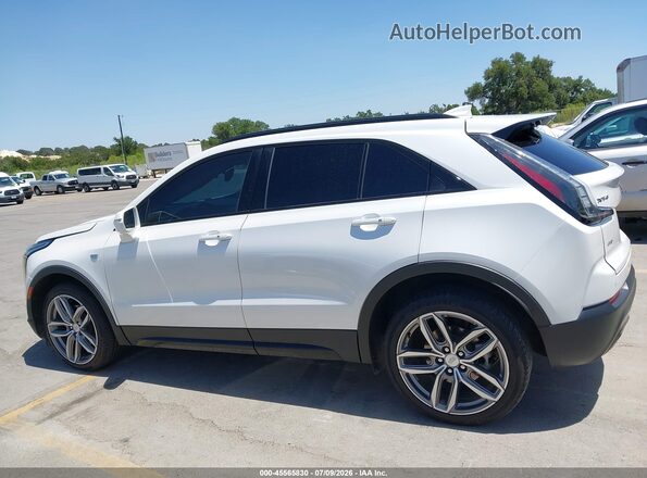 1GYFZFR48LF152001 2020 CADILLAC XT4 White Widok wnętrza 360 stopni