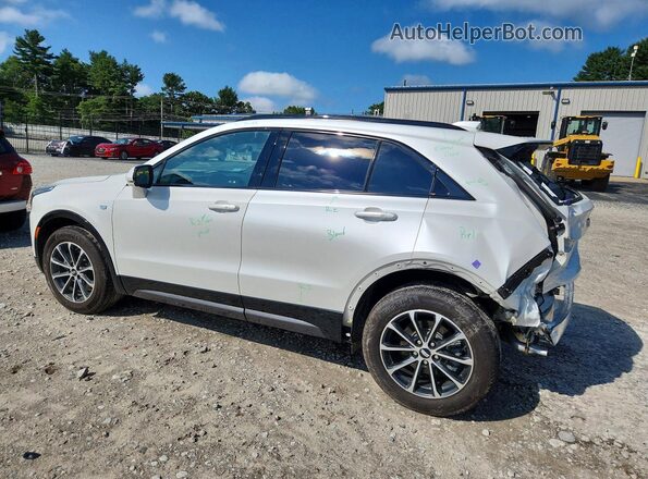 1GYFZFR48RF244671 2024 CADILLAC XT4 White Trasero izquierdo