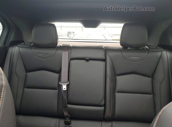 1GYFZFR4XPF170179 2023 CADILLAC XT4 Gray Հետևի նստատեղերի տեսք