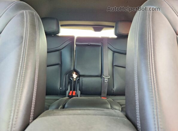 1GYKNAR48MZ143389 2021 CADILLAC XT5 Black Հետևի նստատեղերի տեսք
