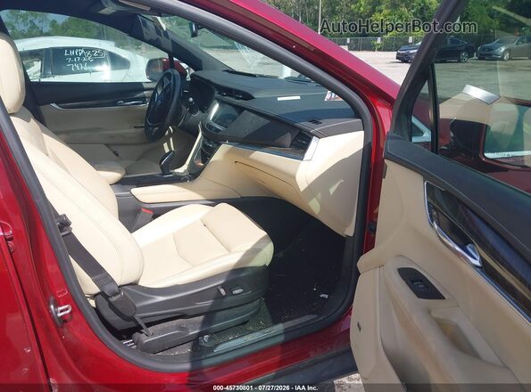 1GYKNARSXHZ218808 2017 CADILLAC XT5 Red Front interior view