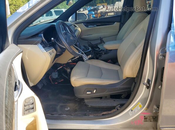 1GYKNARSXKZ113077 2019 CADILLAC XT5 Silver Vista interior delantera