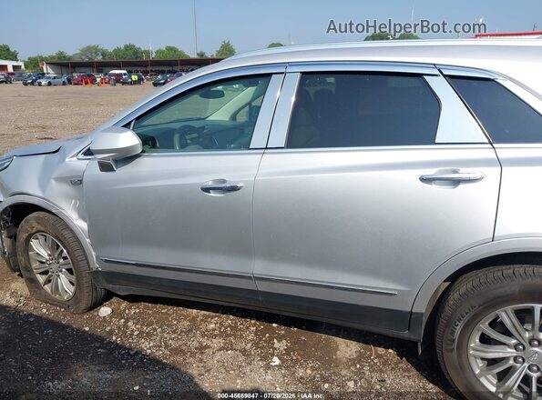 1GYKNBRS0HZ296357 2017 CADILLAC XT5 Silver 360 interior view
