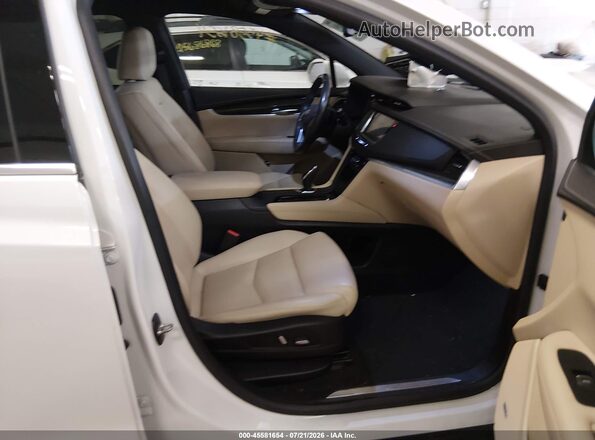 1GYKNBRS1JZ182003 2018 CADILLAC XT5 White Սալոնի դիմացի տեսք