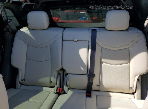 1GYKNCRS3RZ716491 2024 CADILLAC XT5 Silver Vista de los asientos traseros