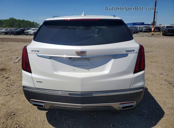 1GYKNDR41RZ754311 2024 CADILLAC XT5 White Widok z tyłu