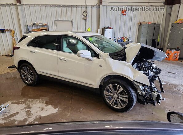 1GYKNDR44SZ102174 2025 CADILLAC XT5 White Առջևի աջ