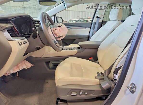 1GYKNDR44SZ102174 2025 CADILLAC XT5 White Սալոնի դիմացի տեսք