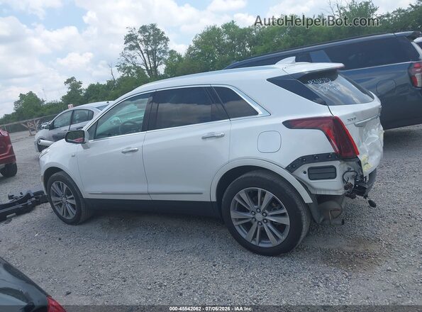 1GYKNDR47PZ181931 2023 CADILLAC XT5 Белый 