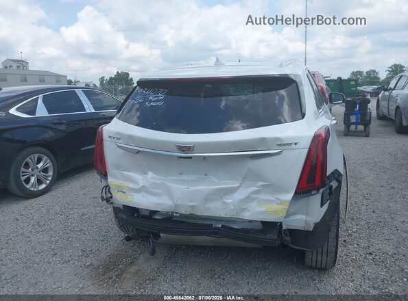 1GYKNDR47PZ181931 2023 CADILLAC XT5 Белый Вид спереди