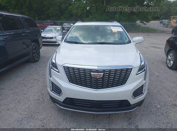 1GYKNDR47PZ181931 2023 CADILLAC XT5 Белый Вид задней части салона