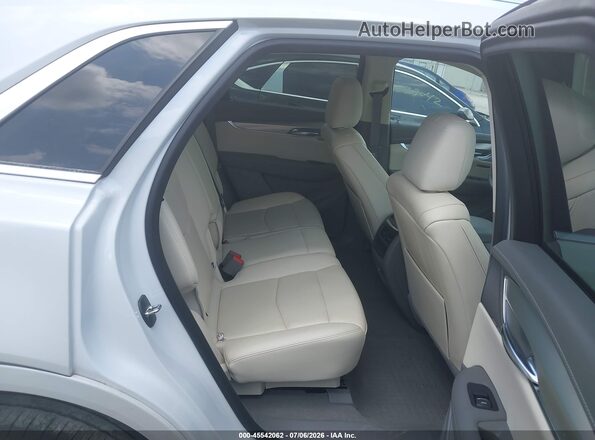 1GYKNDR47PZ181931 2023 CADILLAC XT5 Белый Вид наклейки с VIN-кодом