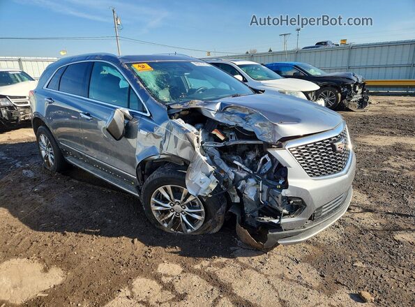 1GYKNDR4XMZ144688 2021 CADILLAC XT5 Silver Front right
