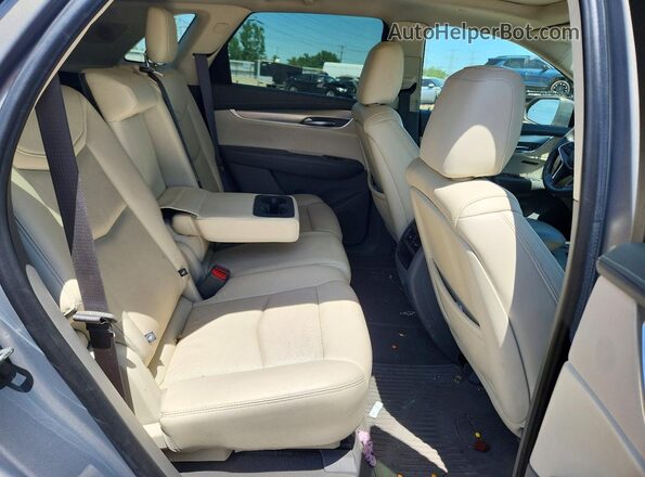 1GYKNDRS2JZ213917 2018 CADILLAC XT5 Gray Հետևի նստատեղերի տեսք
