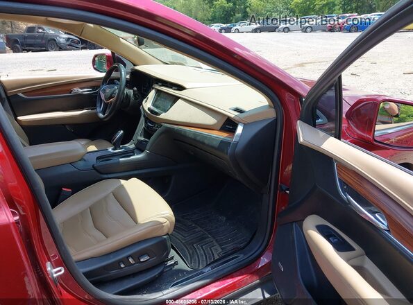 1GYKNFRS0HZ124661 2017 CADILLAC XT5 Red Vista interior delantera