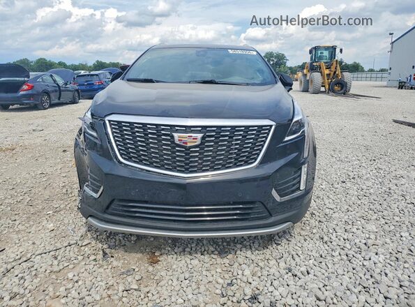 1GYKNFRS1MZ130608 2021 CADILLAC XT5 Черный Вид спереди