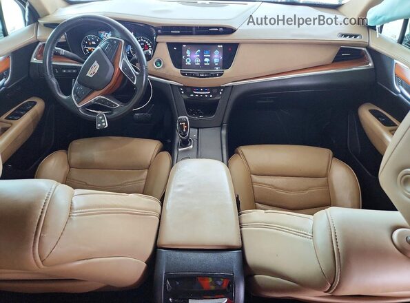 1GYKNFRS3HZ125061 2017 CADILLAC XT5 Черный Вид панели приборов