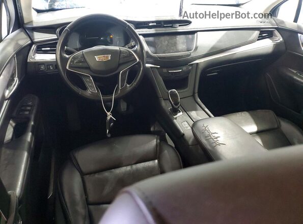 1GYKNFRS4KZ226844 2019 CADILLAC XT5 Silver Вид панелі приладів