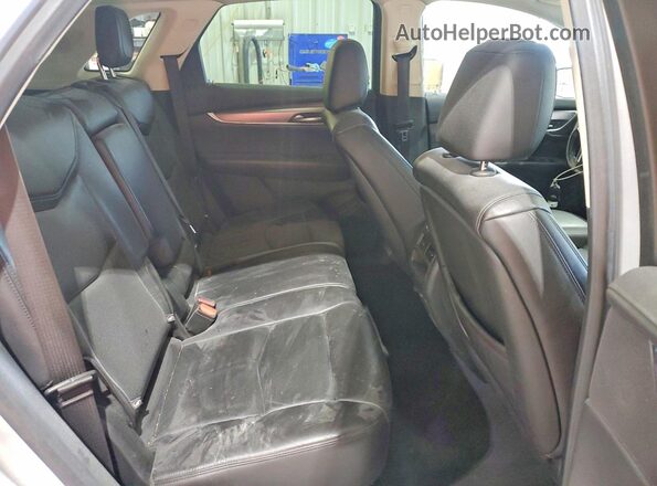 1GYKNFRS4KZ226844 2019 CADILLAC XT5 Silver Вид задньої частини салону