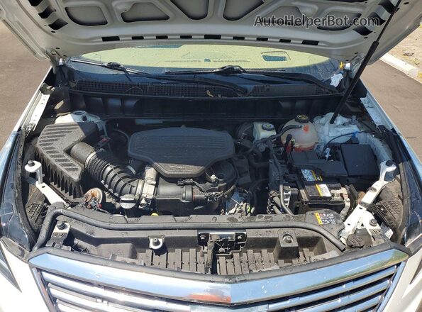1GYKNFRS5HZ123473 2017 CADILLAC XT5 White Engine compartment view