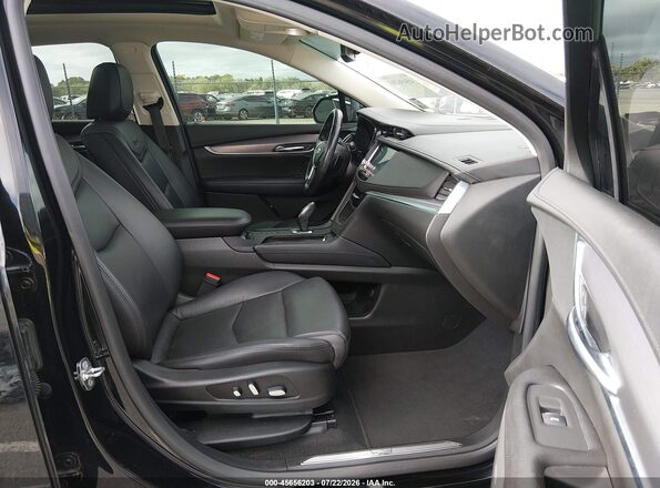 1GYKNFRS5KZ223967 2019 CADILLAC XT5 Черный Вид салона спереди