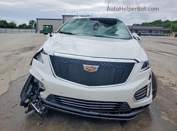1GYKNGRS4SZ153092 2025 CADILLAC XT5 White Vista frontal