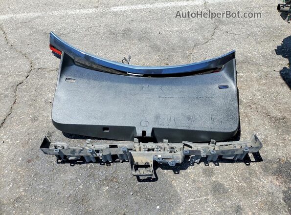 1GYKPCRS0LZ104959 2020 CADILLAC XT6 Gray VIN կոդի պիտակի տեսք