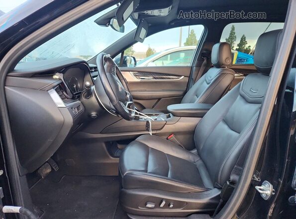 1GYKPCRS5RZ739507 2024 CADILLAC XT6 Черный Вид салона спереди