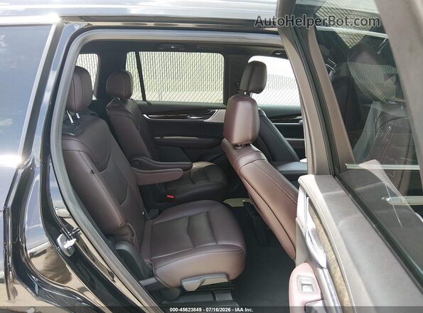 1GYKPCRS6PZ213724 2023 CADILLAC XT6 Black Widok naklejki z numerem VIN