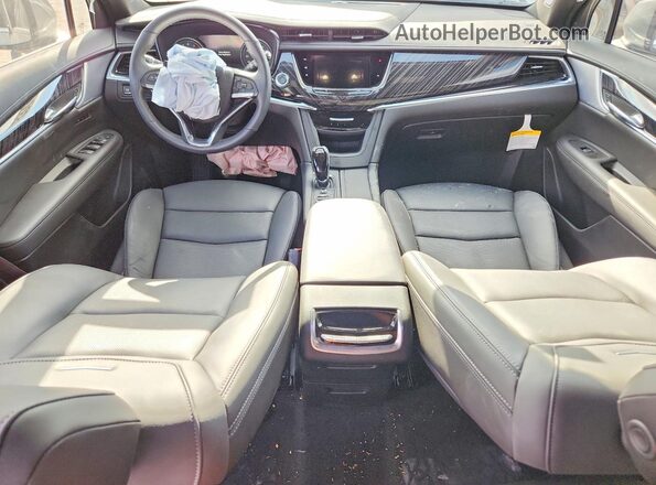 1GYKPCRSXSZ136848 2025 CADILLAC XT6 Серебряный Вид панели приборов