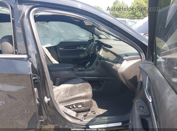 1GYKPDRS4LZ138540 2020 CADILLAC XT6 Черный Вид салона спереди