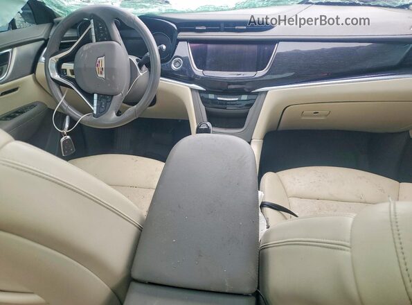 1GYKPDRS5LZ211625 2020 CADILLAC XT6 Silver Vista del salpicadero