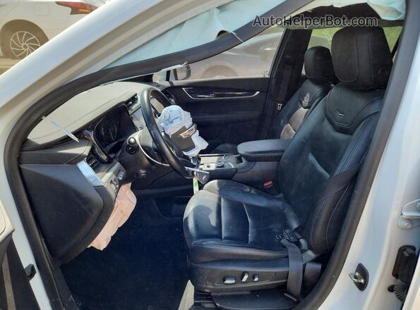 1GYKPDRS5NZ137738 2022 CADILLAC XT6 Белый Вид салона спереди