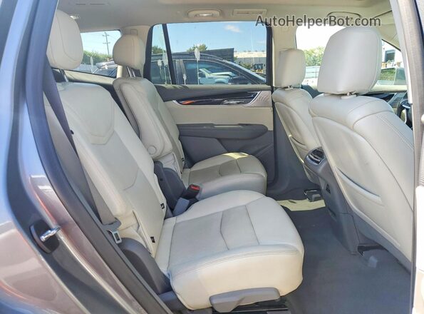 1GYKPDRS9LZ199897 2020 CADILLAC XT6 Gray Vista interior trasera