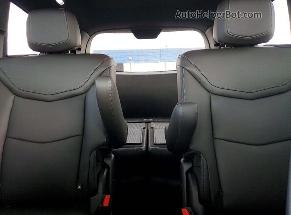 1GYKPDRSXSZ148357 2025 CADILLAC XT6 Бирюзовый Вид задних сидений
