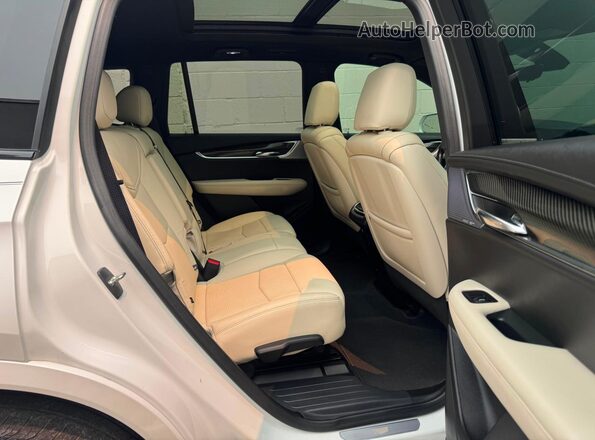 1GYKPGRS1LZ100975 2020 CADILLAC XT6 White უკანა ხედი