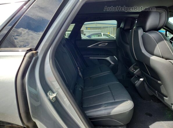 1GYKPRRK5RZ116214 2024 CADILLAC OTHER Silver Widok tylnych siedzeń