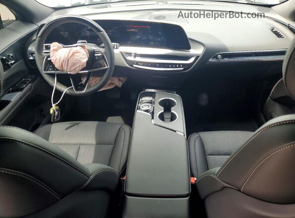 1GYKPURL4TZ309330 2026 CADILLAC OTHER Белый Вид панели приборов