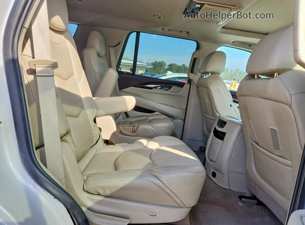 1GYS3BKJ4HR355224 2017 CADILLAC ESCALADE White Vista interior trasera