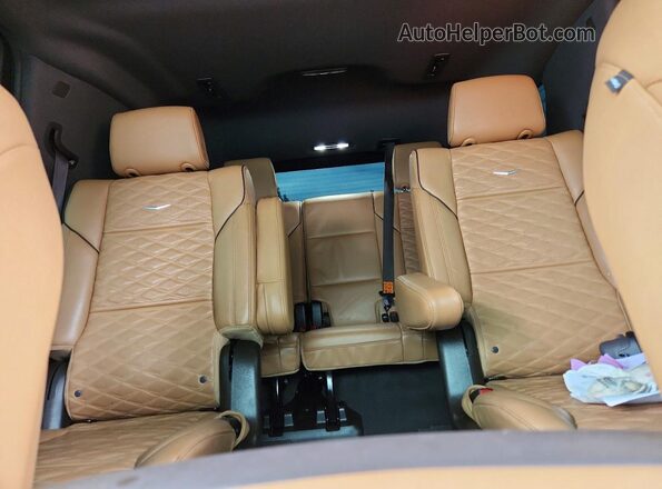1GYS3BKL0PR235341 2023 CADILLAC ESCALADE Silver Widok tylnych siedzeń